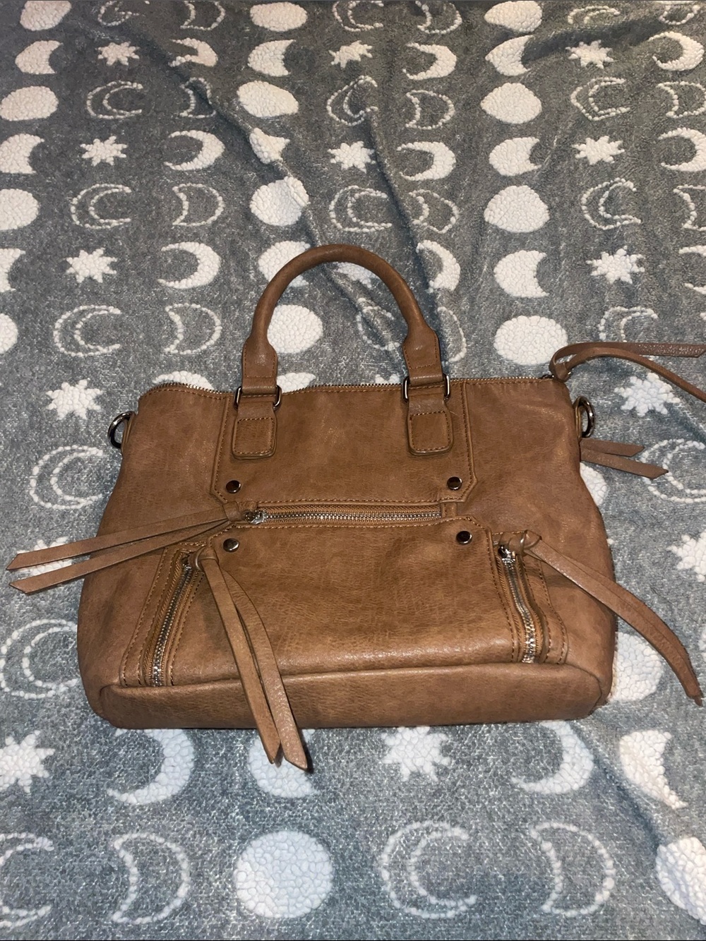 Antik Kraft Classic Tan Women's Crossbody Bag - Versatile Everyday Style